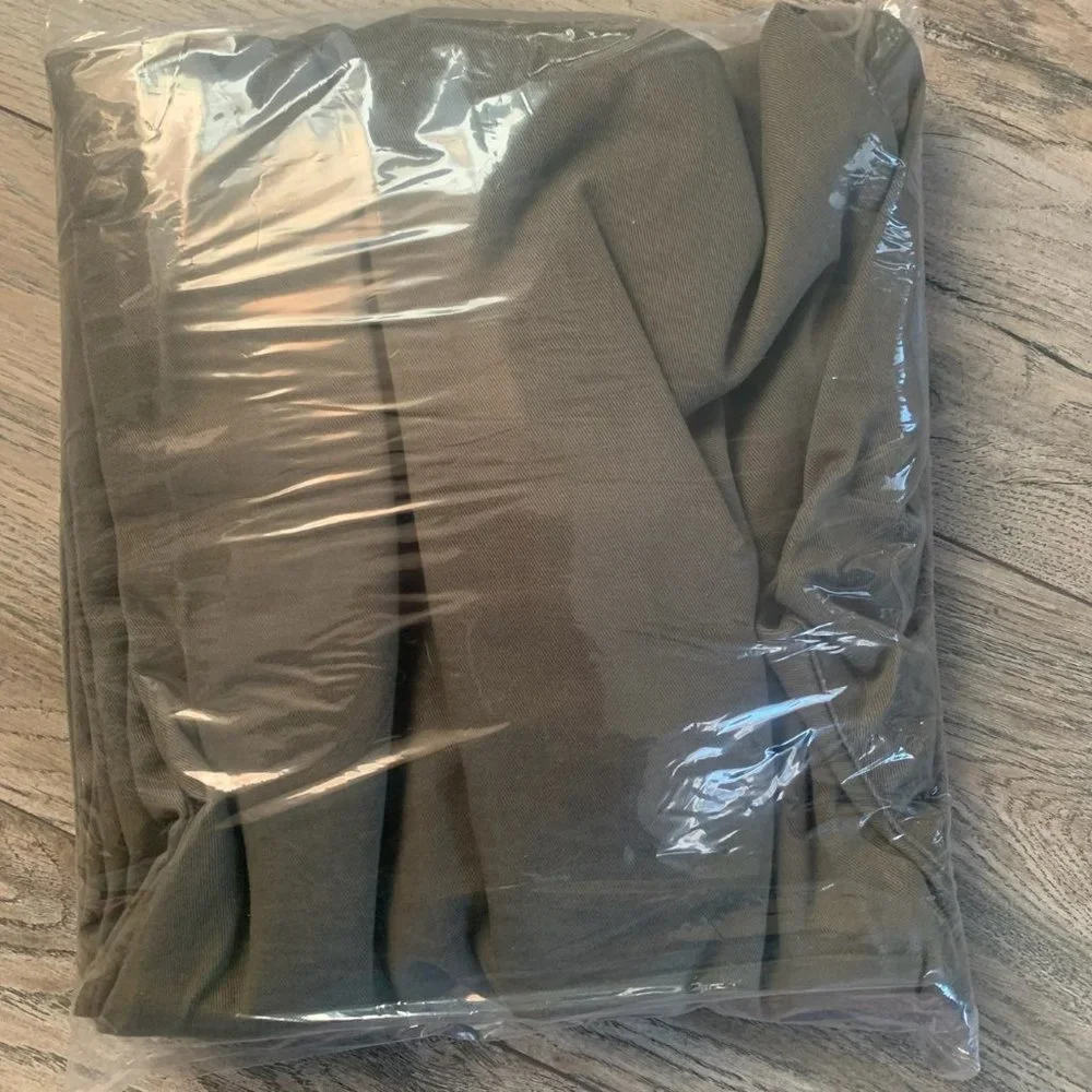 NWT‎ LANDS' END MEN'S TAILORED FIT NO IRON CHINO PANTS FOREST MOSS (GREEN) 37